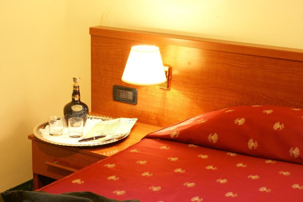 Hotel Versailles Řím Pokoj fotografie